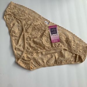 Hanky Panky Plus Size Nude Lace Underwear